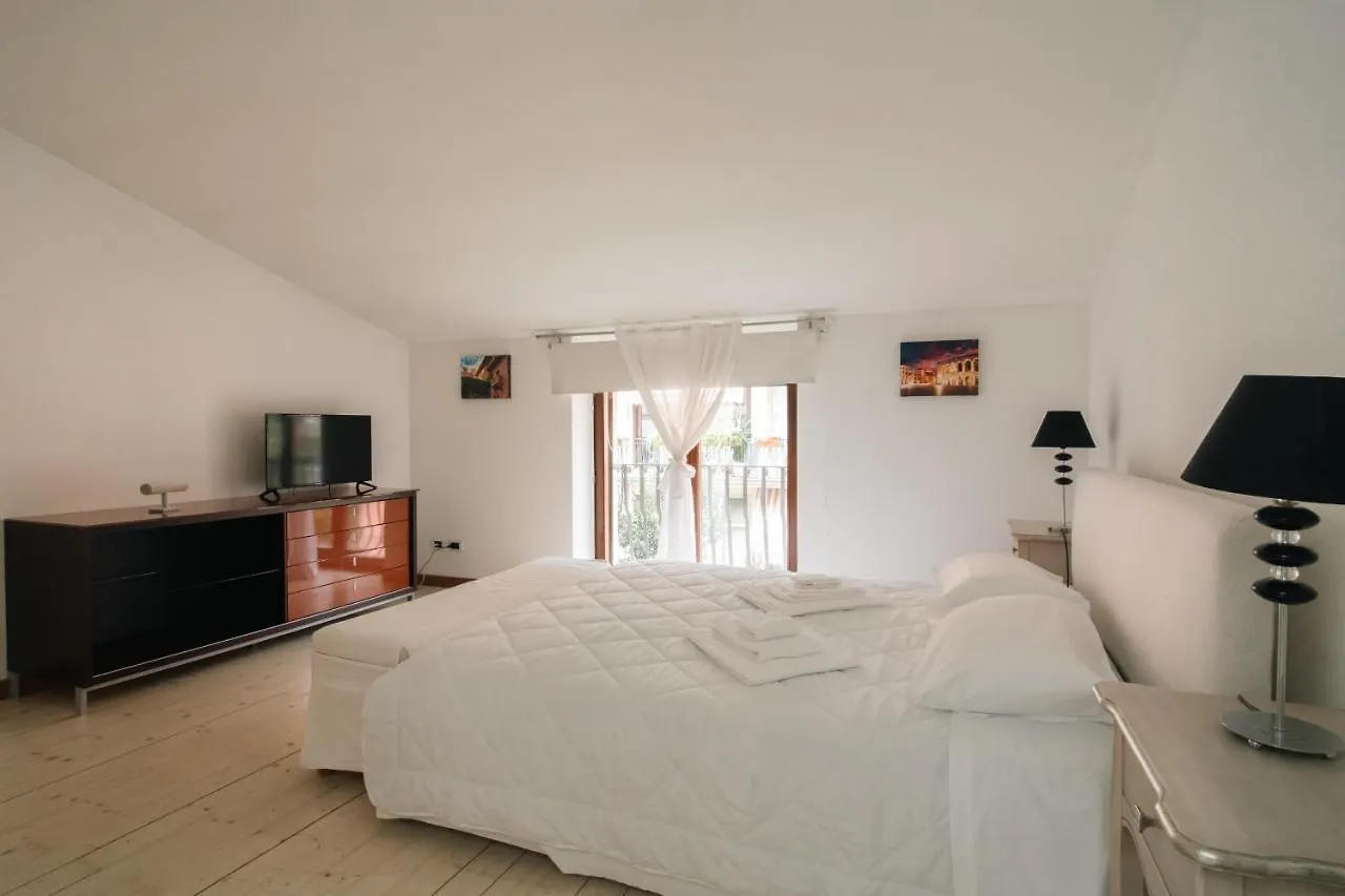 Apartment Appartamento Scaligero Borgo Trento Verona